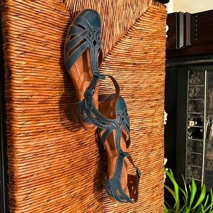 Cobb Hill Green Leather Mary Jane Heeled Closed Toe Sandals By New Balance